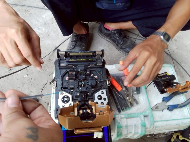 LINE_ALBUM_12668ฟิ้วซ่อมสายไฟเบอร์2เส้น เณอร่า_251006_7