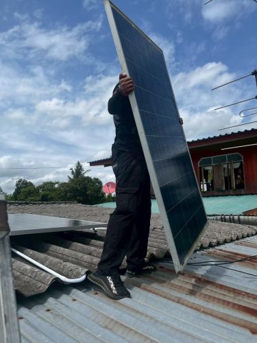 LINE_ALBUM_ติดตั้งอีซี่ปัคแอร์โซล่าเซลล์_251006_9