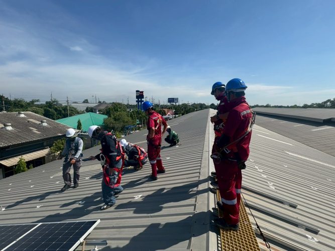 LINE_ALBUM_โซล่าเซลล์ บริษัทไดนาสตี้ไทยท็อป 1_251006_27