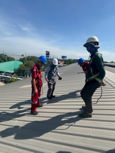 LINE_ALBUM_โซล่าเซลล์ บริษัทไดนาสตี้ไทยท็อป 1_251006_28