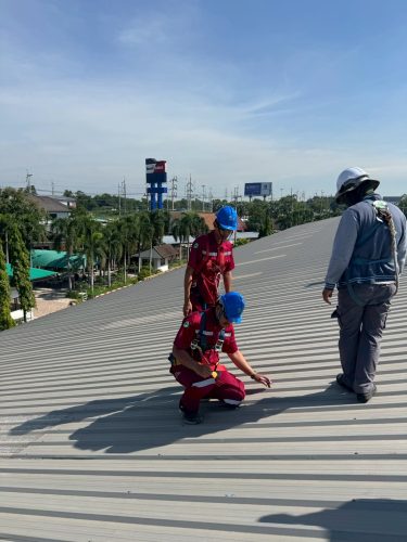 LINE_ALBUM_โซล่าเซลล์ บริษัทไดนาสตี้ไทยท็อป 1_251006_33