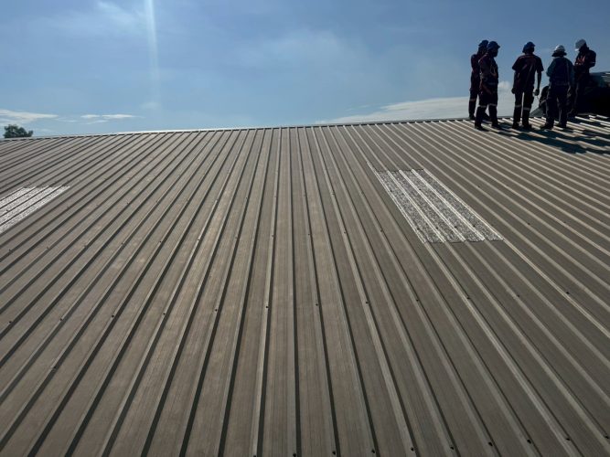 LINE_ALBUM_โซล่าเซลล์ บริษัทไดนาสตี้ไทยท็อป 1_251006_45